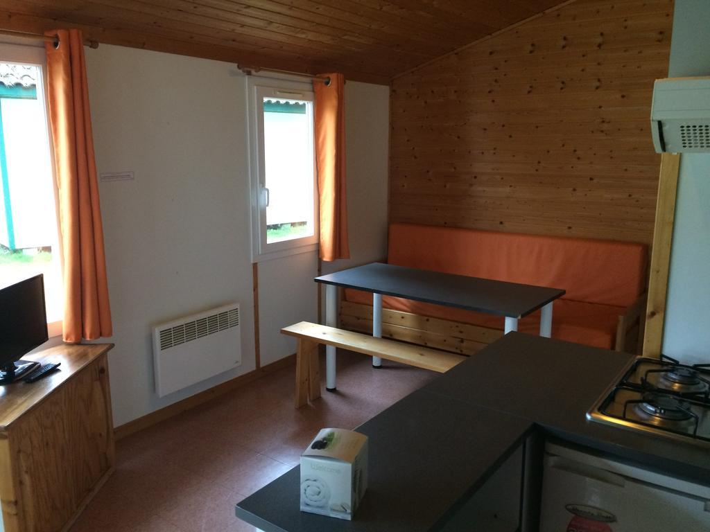 Camping Les Lupins Seppois-le-Bas Buitenkant foto